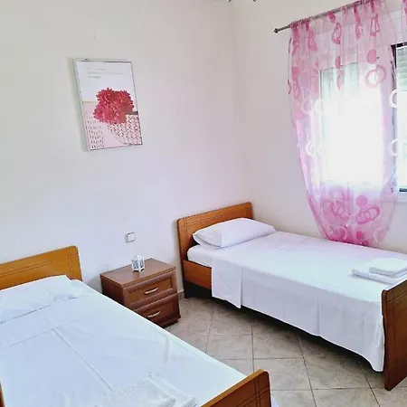 Xristos Villa *