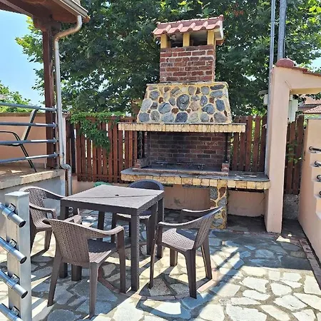 Xristos Villa Vrasná