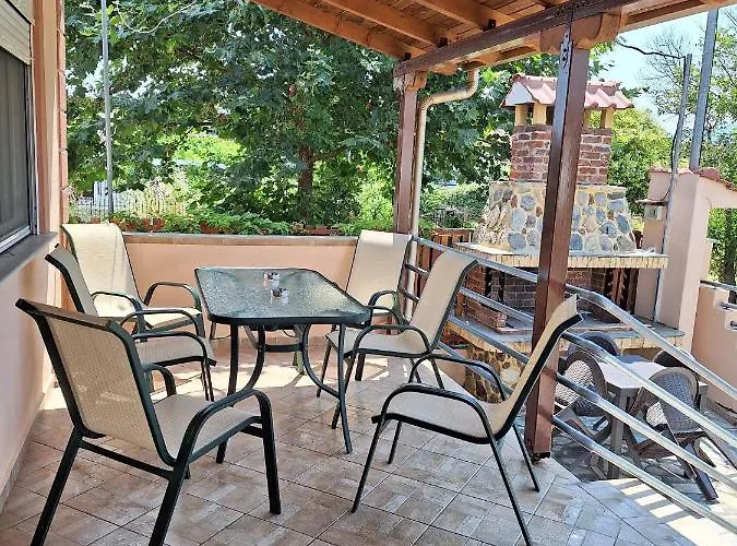 Villa Xristos Vrasná