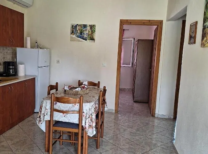 Xristos Villa